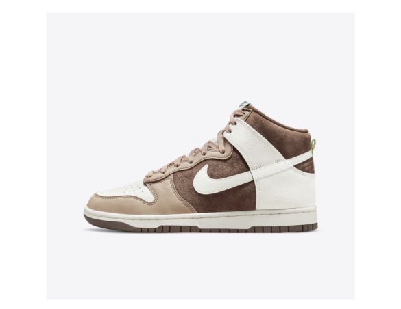 Last pair) Nike Dunk High Retro Light Chocolate, Men's Fashion, Footwear,  Sneakers on Carousell