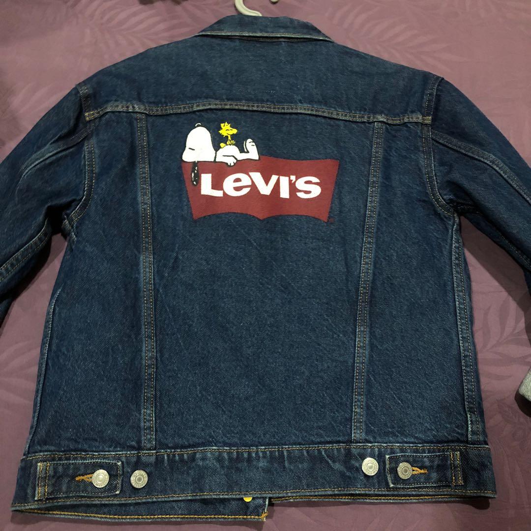 Levis x Snoopy Denim Jacket, Fesyen 