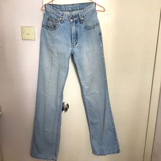 （分類：）位於 。 由 shuffleobject 提交（商品編號 1140095899，圖片 1）。簡介： 。