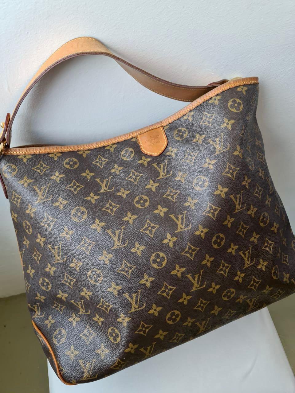 Delightful cloth handbag Louis Vuitton Beige in Cloth - 37711360