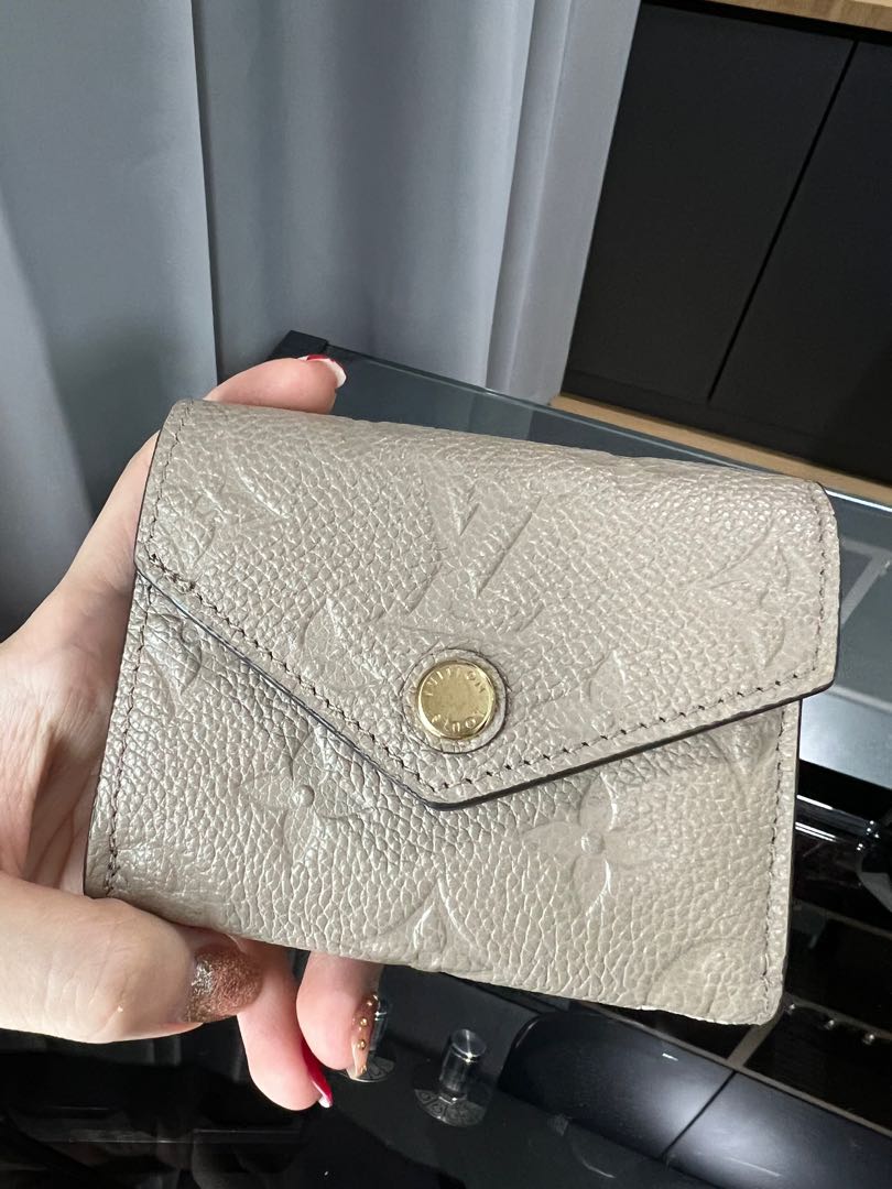 Louis Vuitton Zoe wallet, Luxury, Bags & Wallets on Carousell