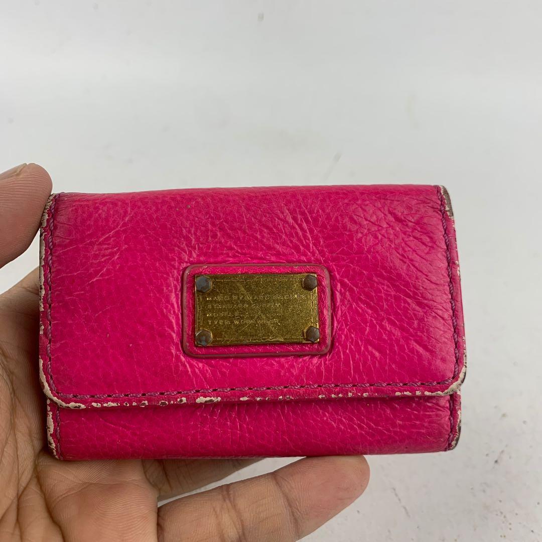 Marc jacobs key holder, Women's Fashion, Bags & Wallets on Carousell
