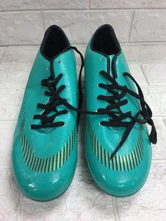 Mercur Soccer Shoes (39 eu)