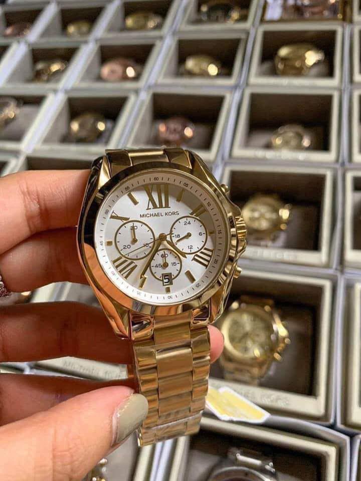 Michael kors gold deals watch white face