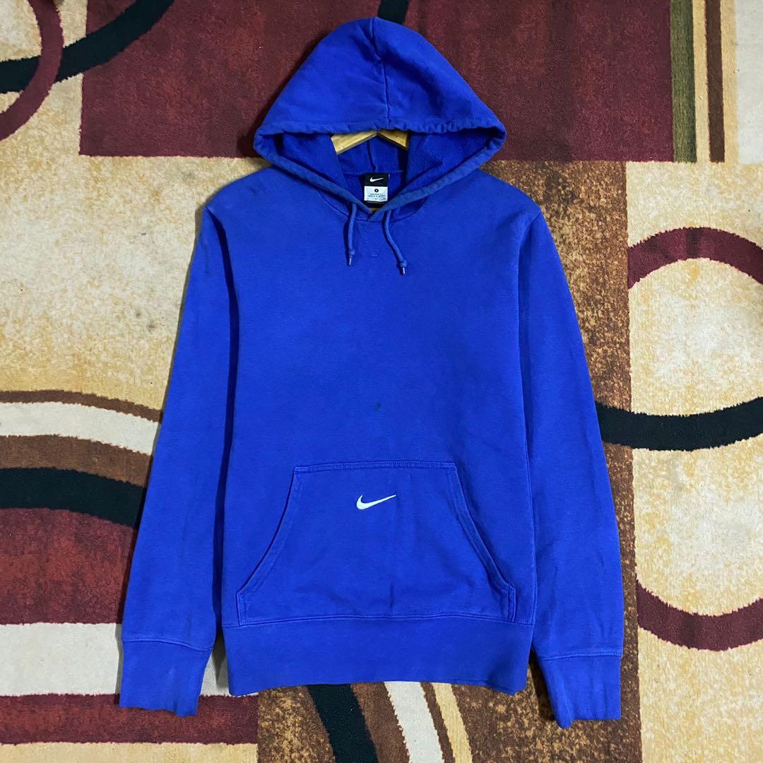 Nike center logo hoodie hot sale
