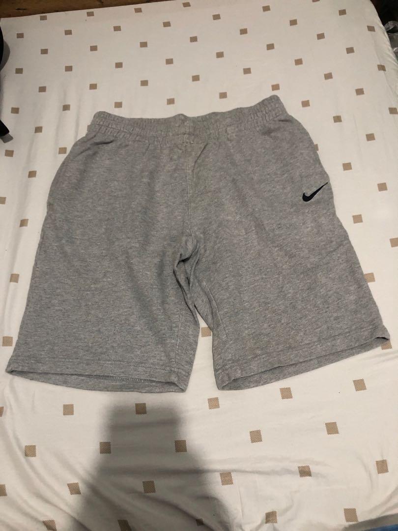Cutting nike sweatpants into shorts store
