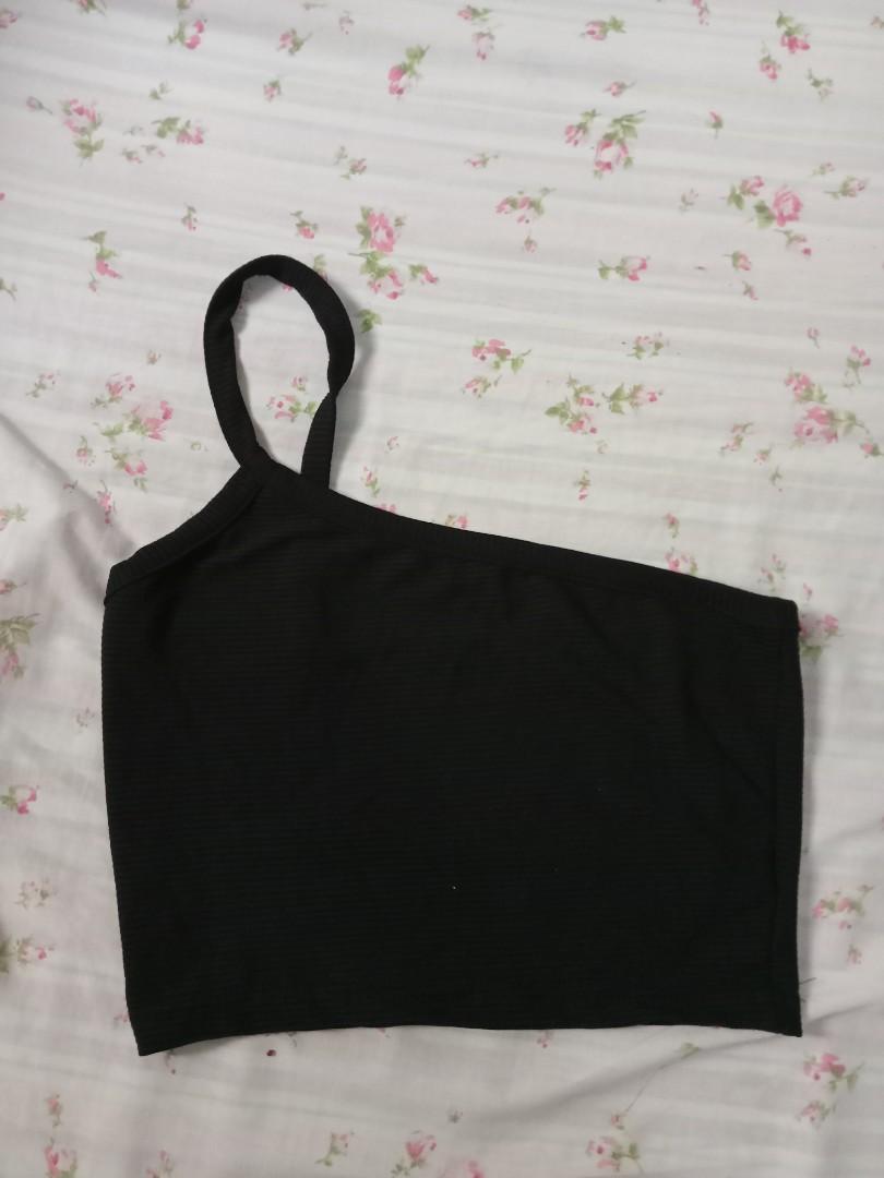 One Sided Strap Crop Top, Women's Fashion, Tops, Sleeveless on Carousell