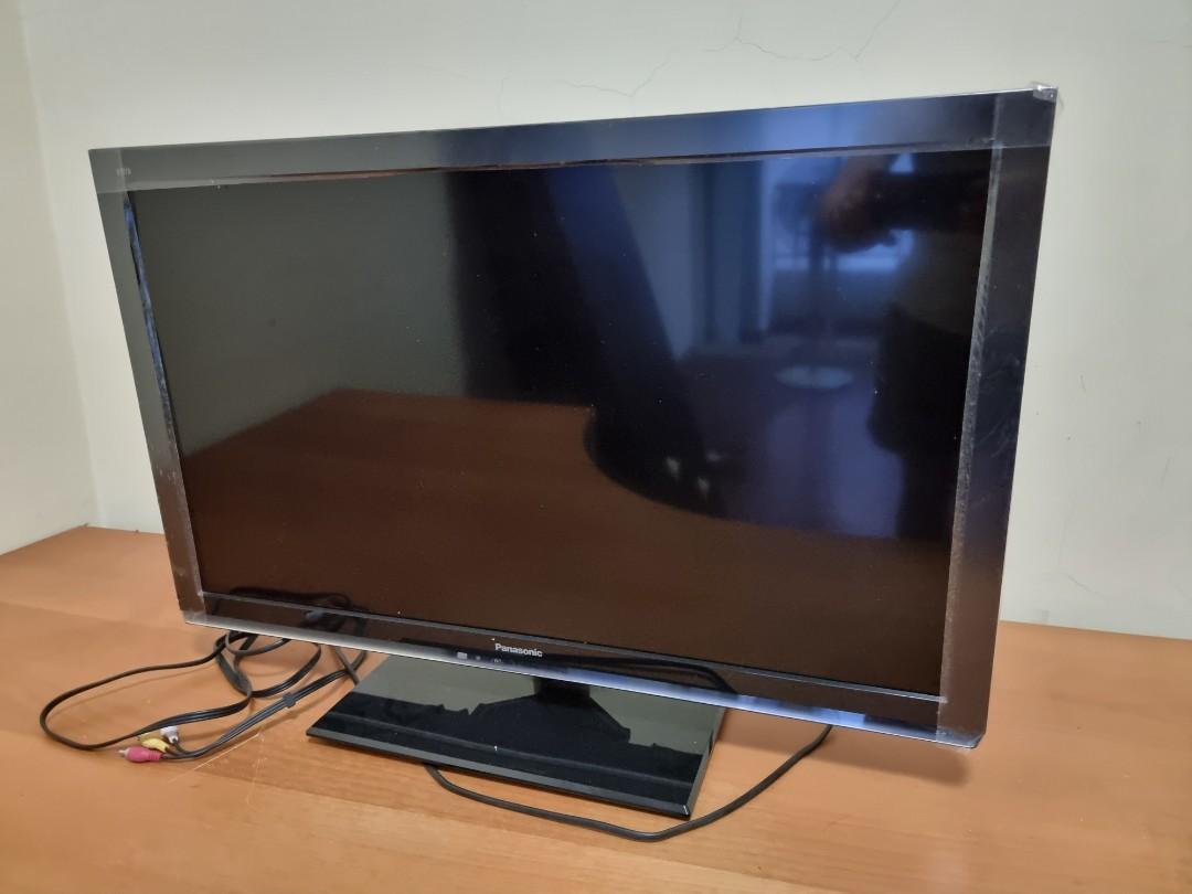 Panasonic 35 inch TV, TV & Home Appliances, TV & Entertainment, TV on
