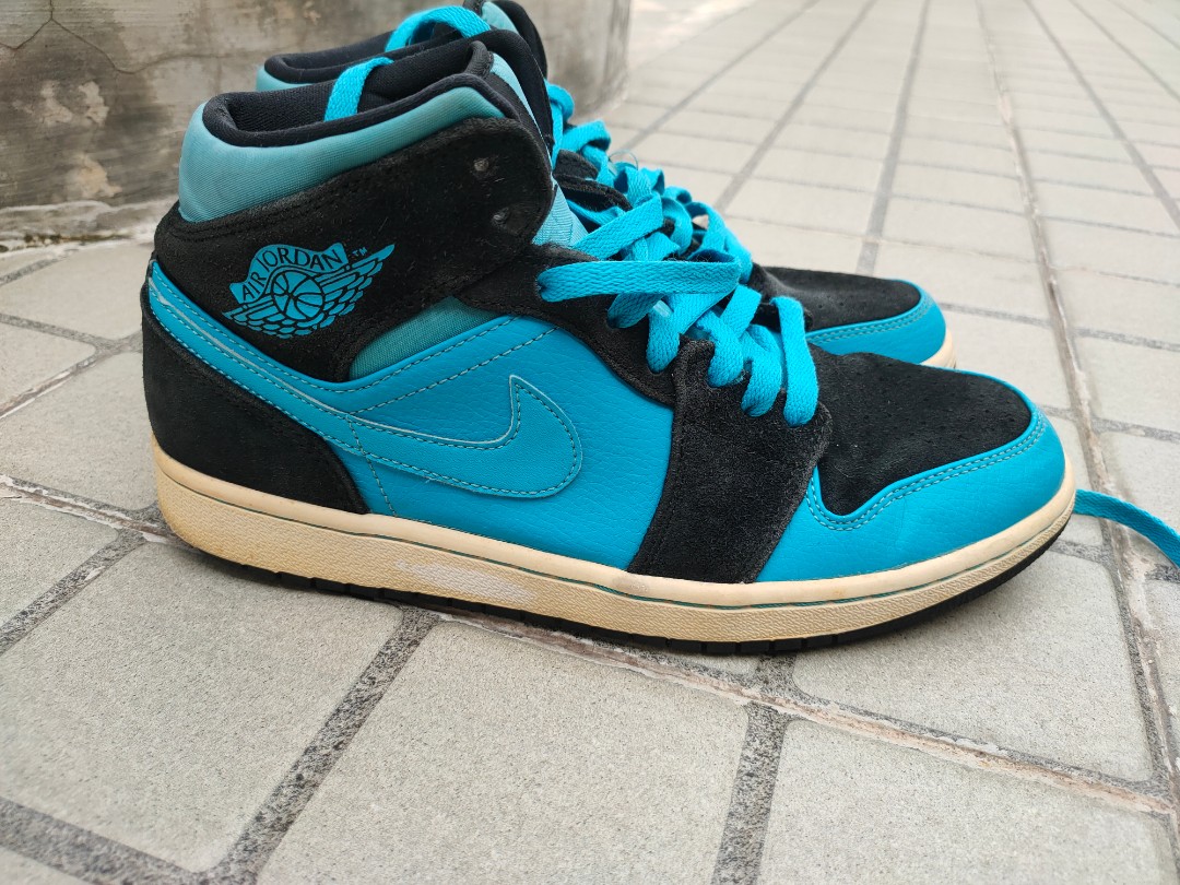 sepatu NIKE AIR JORDAN 1 mid Retro Dark 