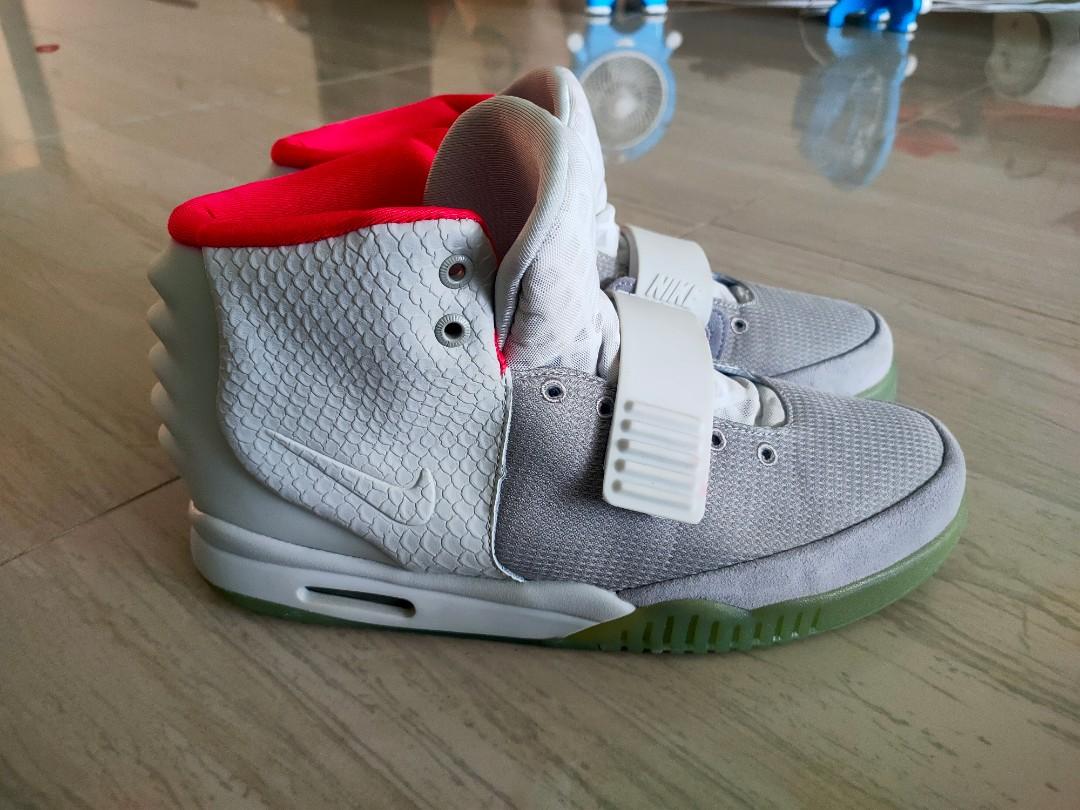 Sepatu nike yeezy top