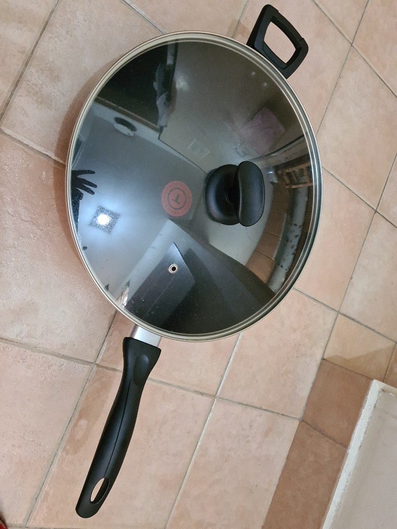 Tefal 32cm non stick wok, TV & Home Appliances, Kitchen Appliances