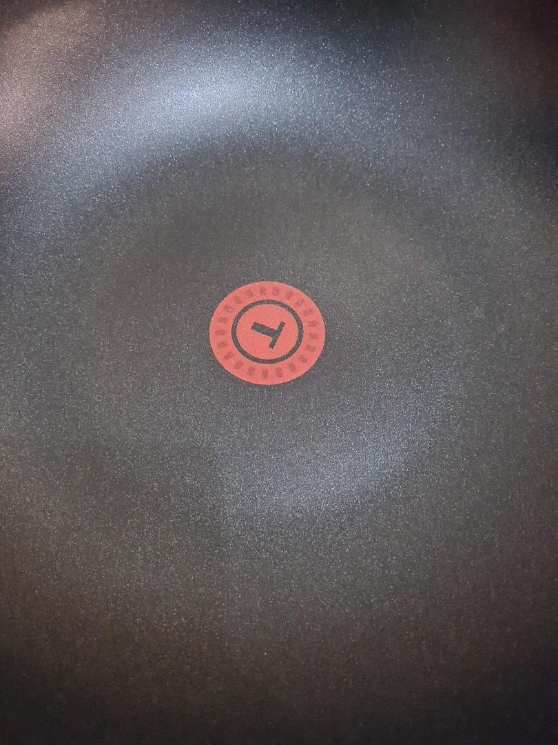 Tefal 32cm non stick wok, TV & Home Appliances, Kitchen Appliances