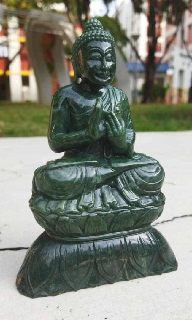Jade buddha shop statue