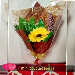 Valentine's Gift - Bouquet - Chocolates - LED Balloon