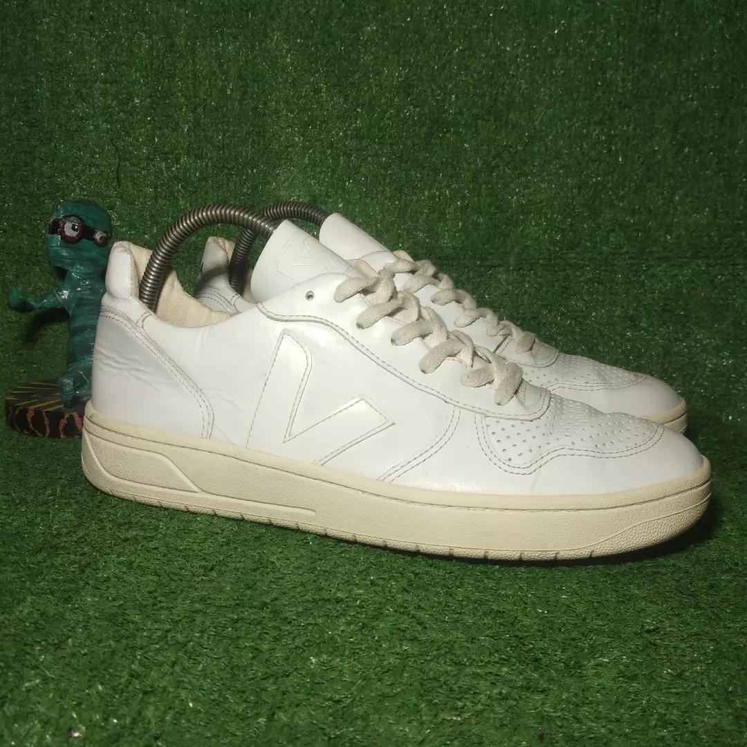 veja size 42