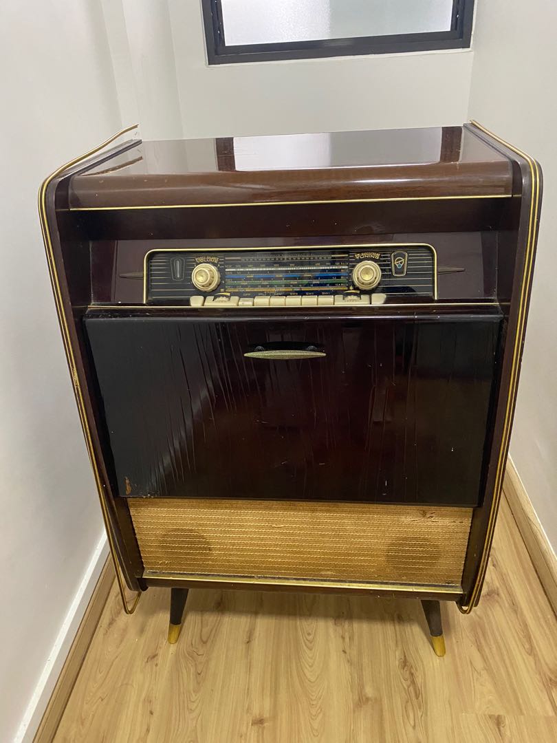 Vintage Radio for sale, Audio, Portable Music Players on Carousell