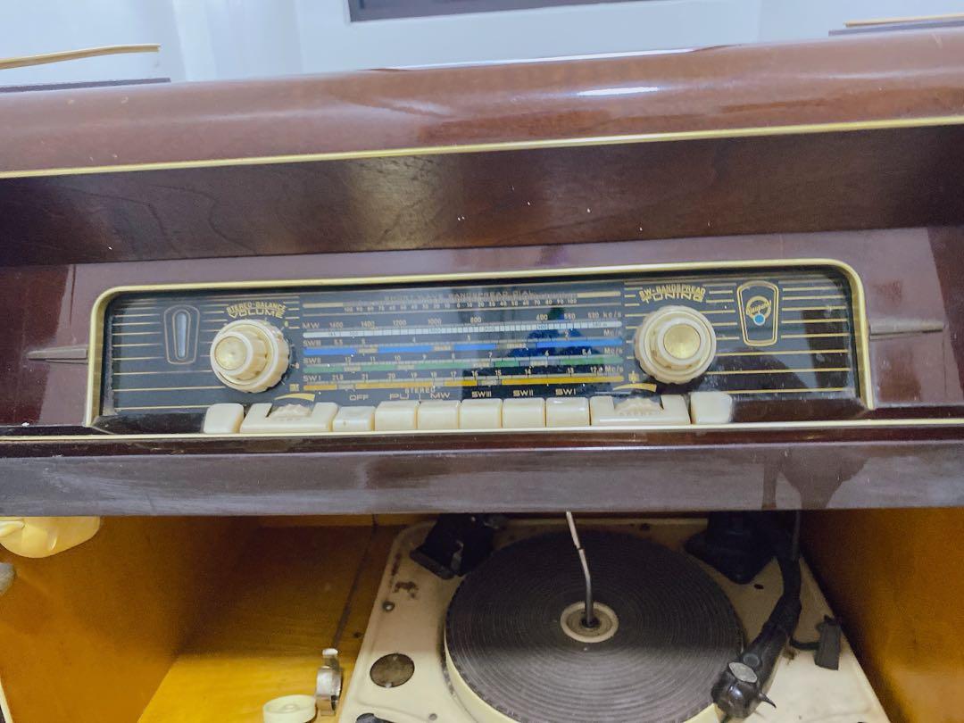 Vintage Radio for sale, Audio, Portable Music Players on Carousell