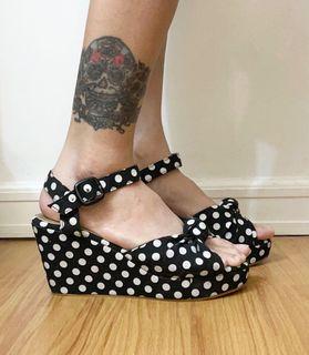Vintage Retro Pinup Polkadot Canvas  3” Wedge Peep Toe Bow Platform Wedge Sandals Size 7 with flaws