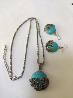 Vintage Turquoise Necklace & Earrings