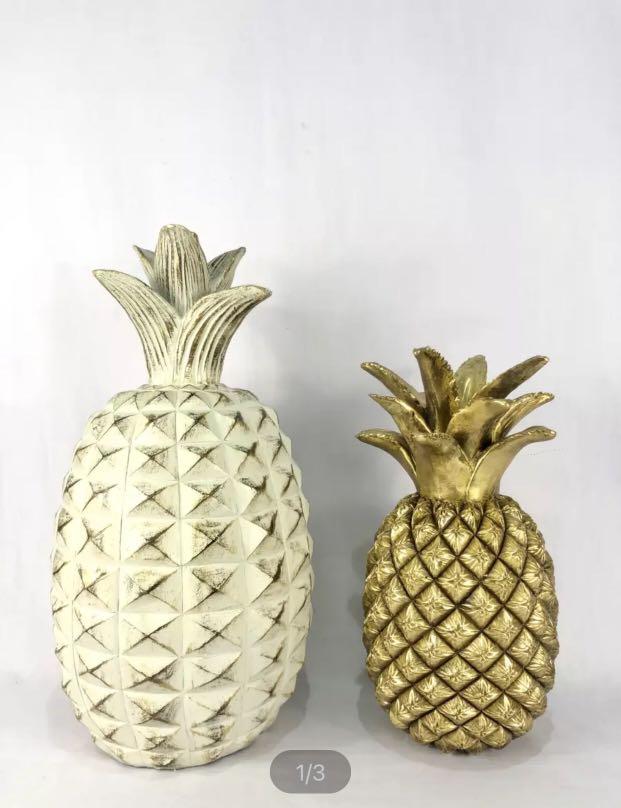 White & Gold Pineapple Centerpieces, Furniture & Home Living, Home