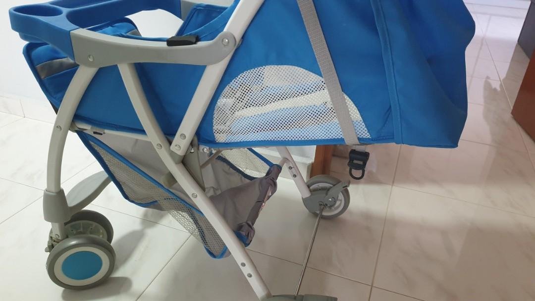 Almost new Puku stroller