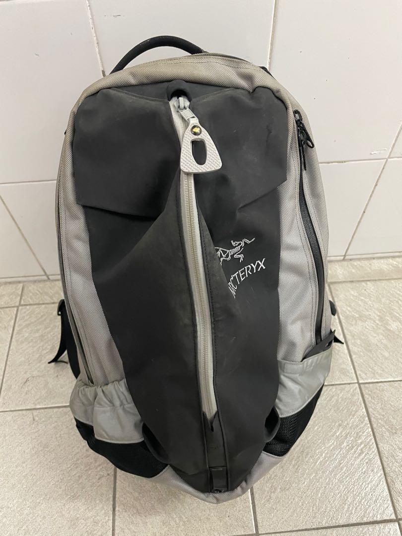 Arcteryx Backpack Arc'teryx Arro 22 背囊始祖鳥Silva 銀白色功能背包