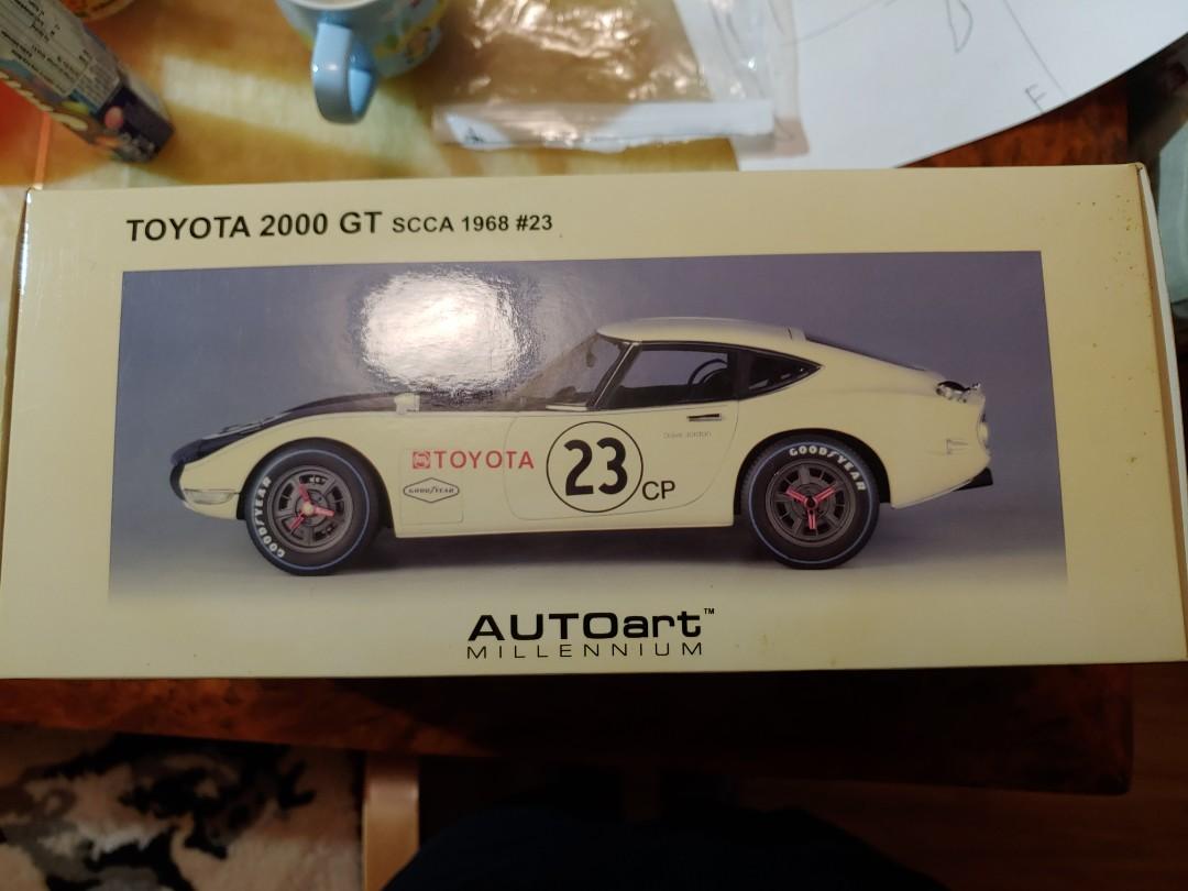AUTOart  1/18 Toyota トヨタ 2000GT Coupe