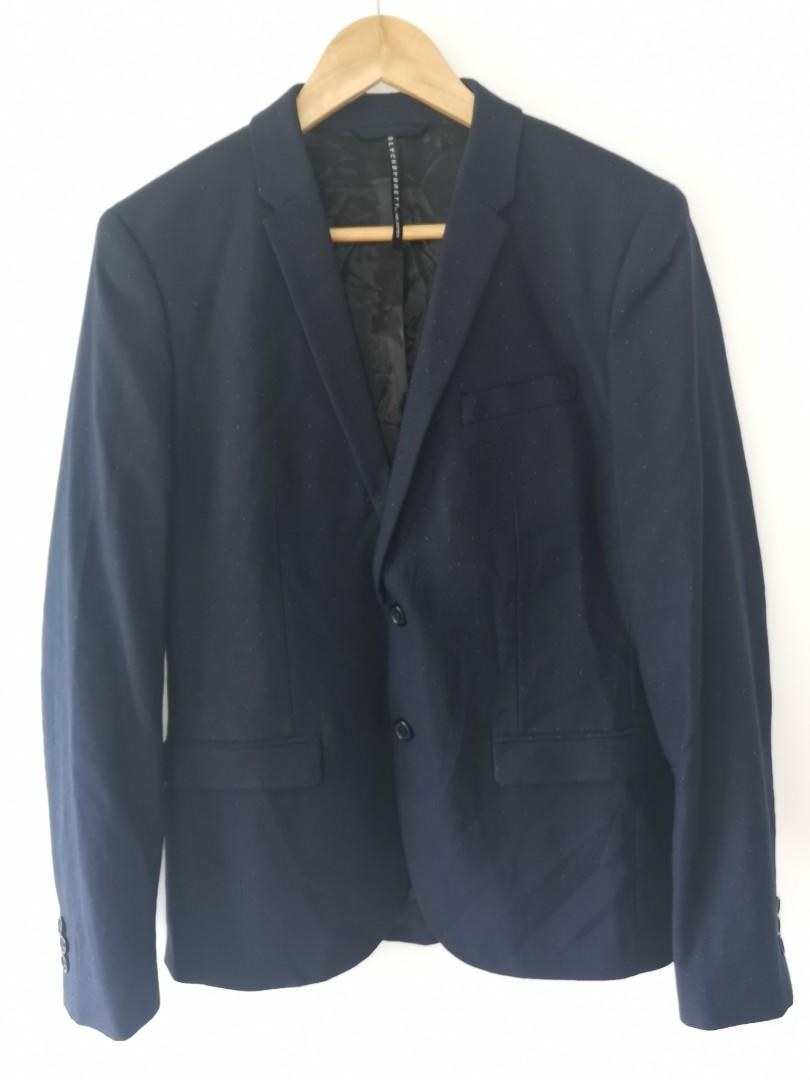 Black Barrett Suit Set (Category: Sets & Coordinates) located in Lapu Lapu. Submitted by nervecloset (Listing ID 1140316788, Image 3). Description: Black Barrett Suit Set Color : Navy with Tiny White Dots Blazer : size 48 Slimfit W=19.5 inches L =28.2 inches Shoulder = 17 inches Sleeve Length = 25 inches Pants : size 32 on tag (Slimfit) Waistline = 32.2 Outseam = 38 inches Leg Opening = 6.3 inches Both Unused(Sample).