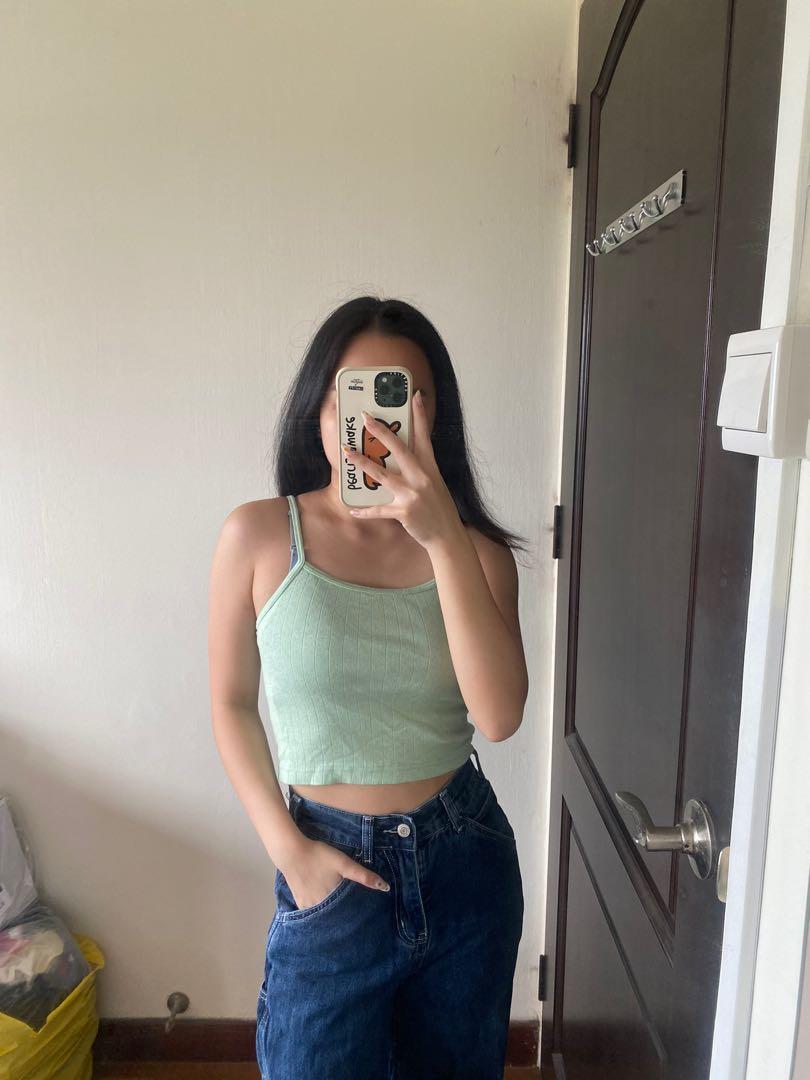 brandy melville green belle tank , Women's Fashion, Tops, Sleeveless on