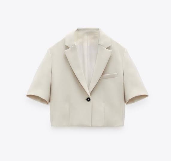Cropped short sleeve blazer in beige 