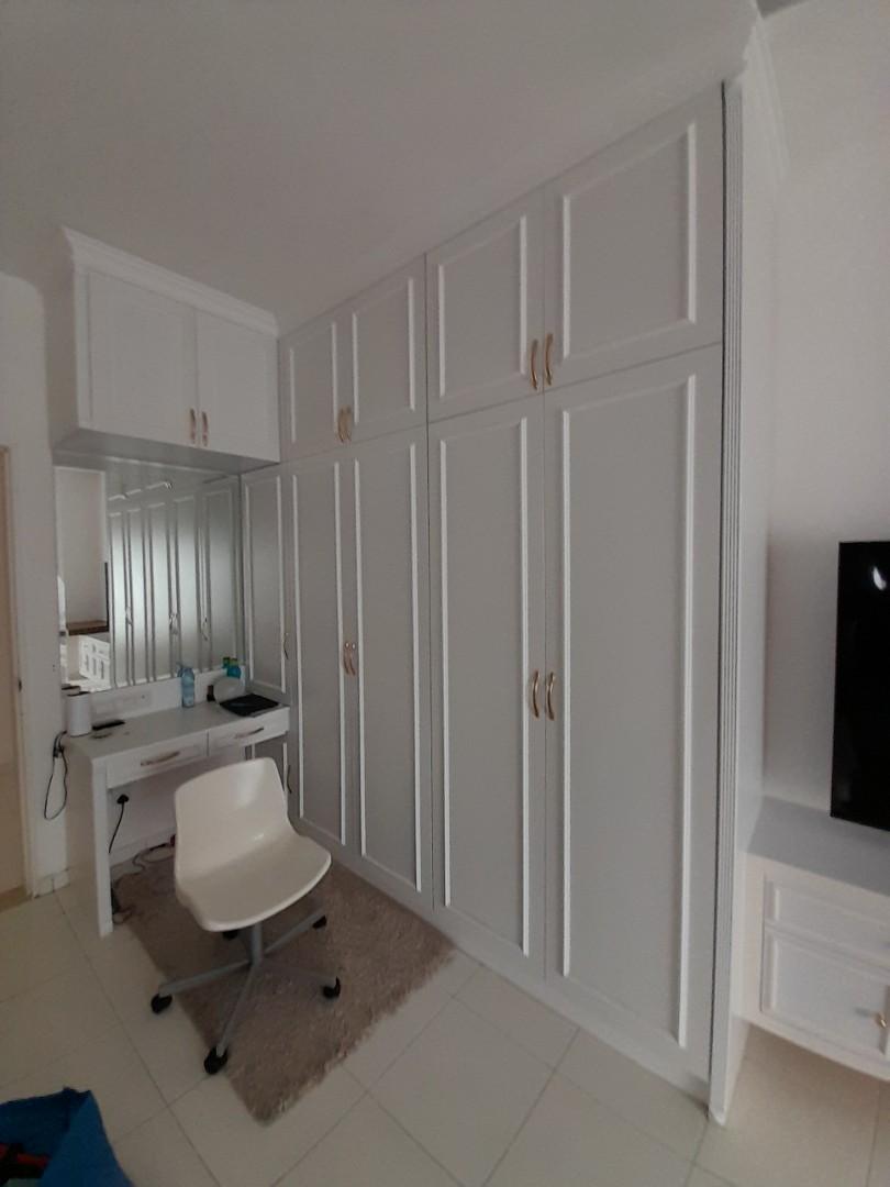 Harga built in hot sale wardrobe