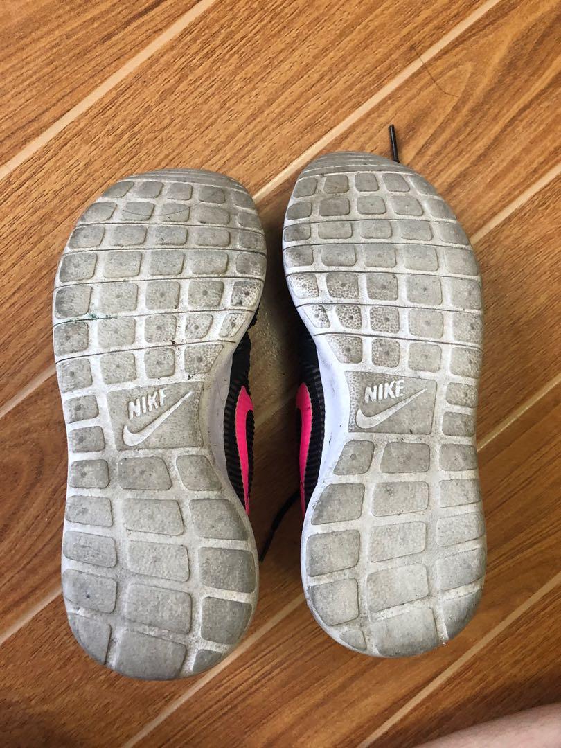Roshe hot sale run sale