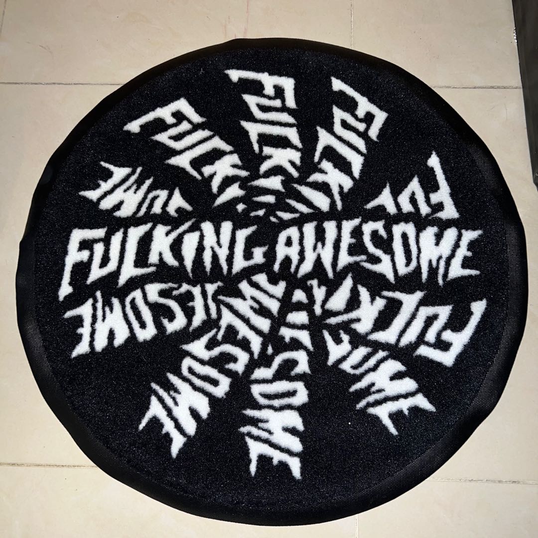 Fucking Awesome Spiral Rug - Black 地毯, 傢俬＆家居, 家居裝飾, 地