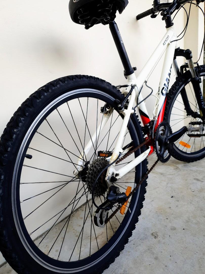XSFrame Giant Rincon 26" Hardtail Mountain Bike/Bicycle, Sports