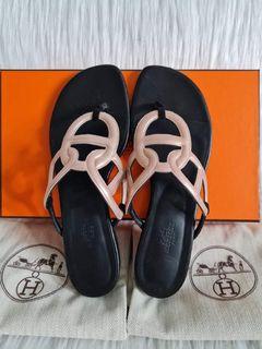 ▪️Hermes Chaine Femme Beach Sandals Pink▪️  ☑️Available in Bacolod  ✅💯% authentic ✅Size:36.5 ✅Condition: 9.5/10 ✅Inclusion: dustbag and box