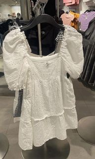 (Category: ) located in . Submitted by deedeeshops (Listing ID 1140375409, Image 1). Description: .