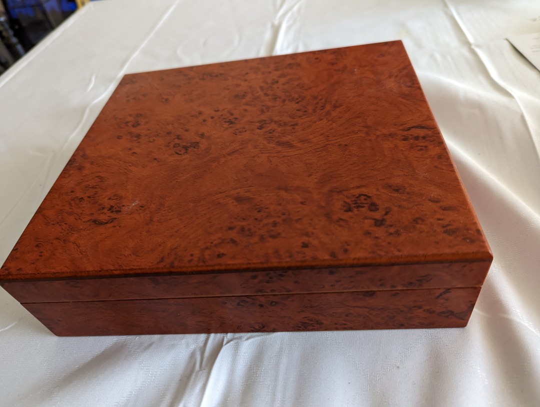 Humidor perfect for starters, Everything Else on Carousell