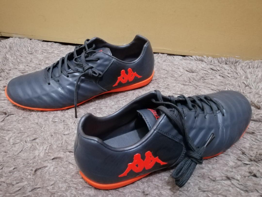 Kasut futsal top kappa