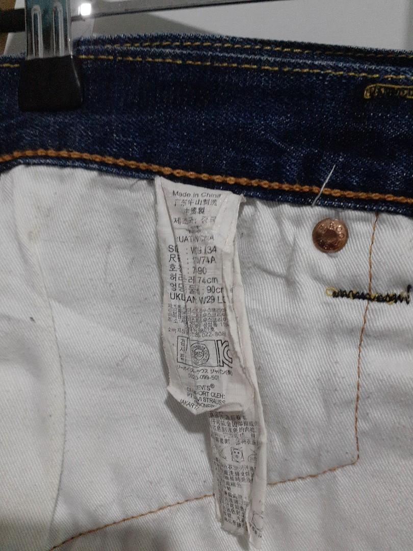 Levis Jeans 501 Seken Original, Fesyen Pria, Pakaian , Bawahan di Carousell