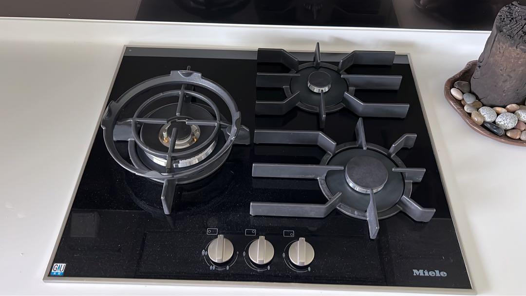Miele Gas hob 3 Burner, TV & Home Appliances, Kitchen Appliances, Hobs