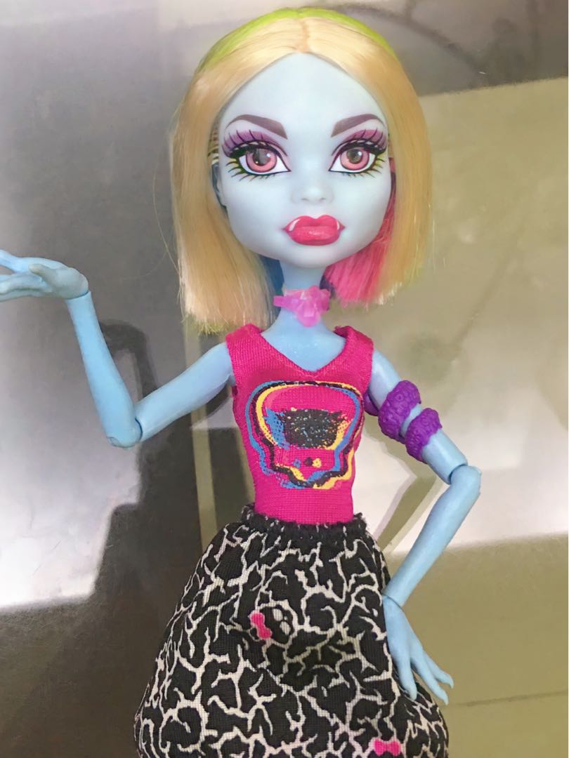Monster High Skulltimate Roller Maze Abby Bominable Doll (Read Desc ...