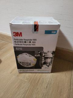 3M N95 8210 (MADE IN SINGAPORE)