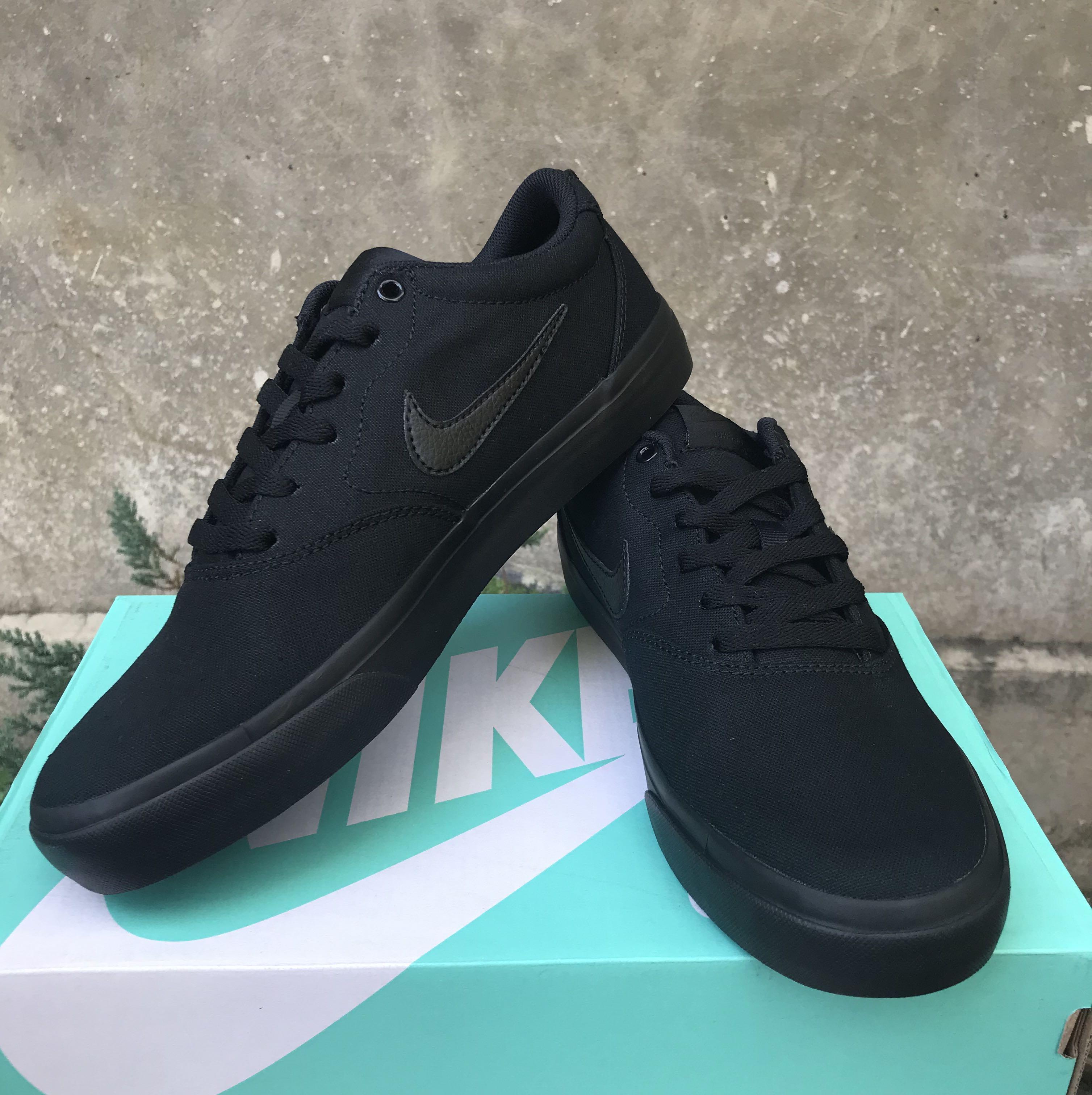womens nike sb charge