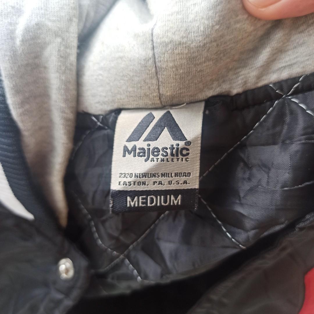 NY Majestic varsity jacket hoodie size M Fesyen Pria Pakaian Baju Luaran di Carousell