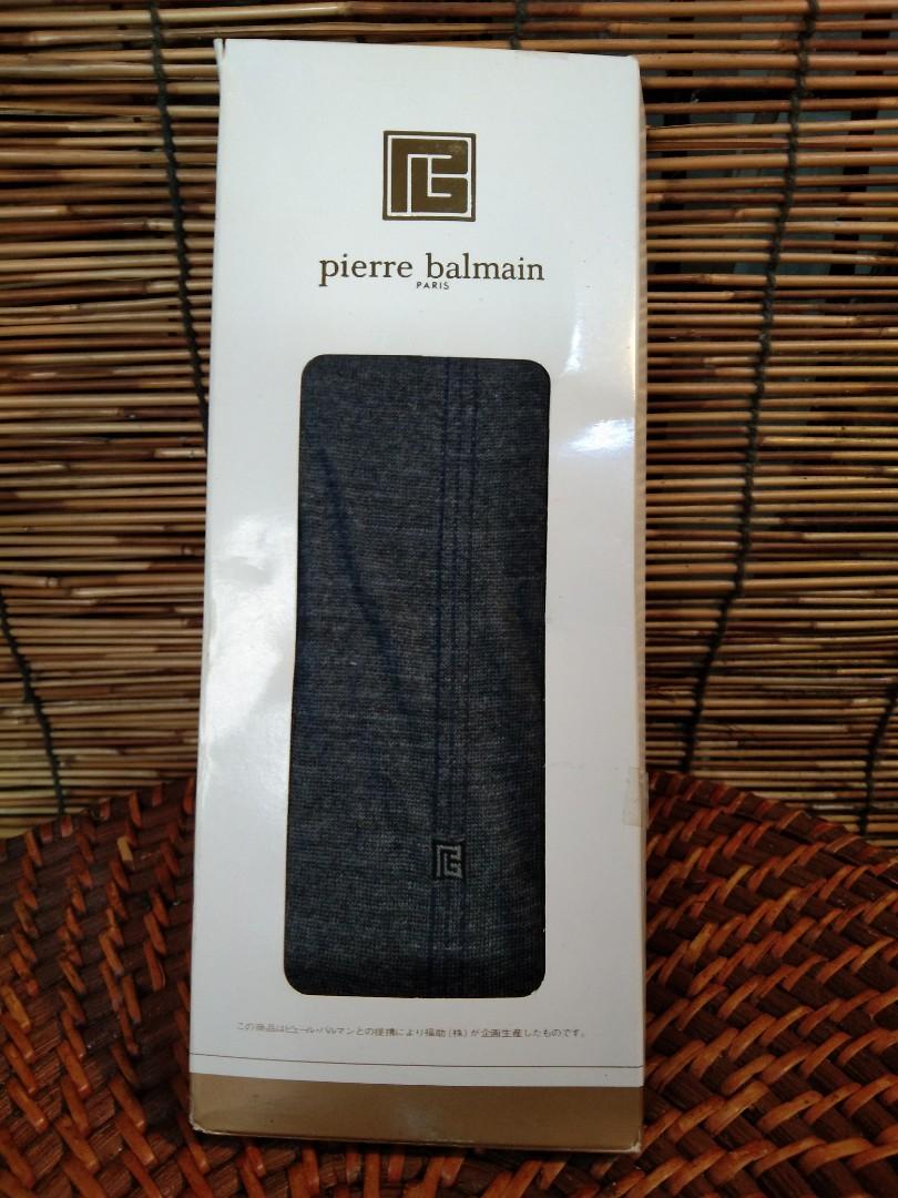 PIERRE BALMAIN SOCKS GRAY (Category: Socks) located in Quezon City. Submitted by maveelee_olshop (Listing ID 1140334489, Image 1). Description: BNEW SOCKS PIERRE BALMAIN GRAY.
