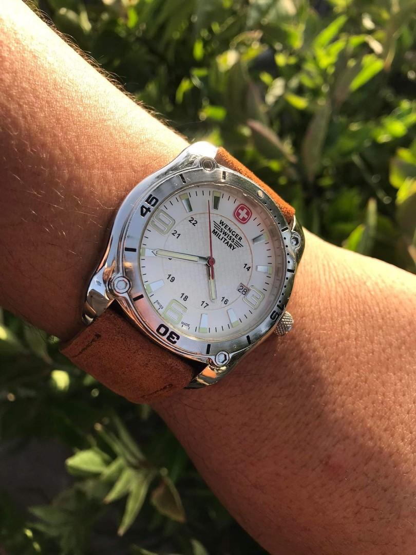 Wenger swiss deals watch price