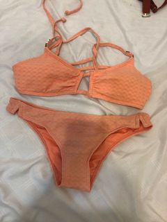 (Category: ) located in . Submitted by bamvana (Listing ID 1140364308, Image 1). Description: .