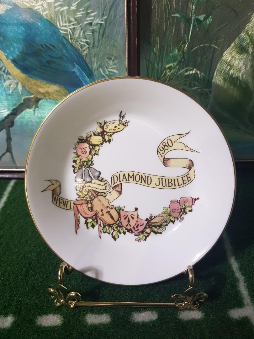 Royal worcester 1961 Evesham bowl and Royal Worcester Diamond Jubilee