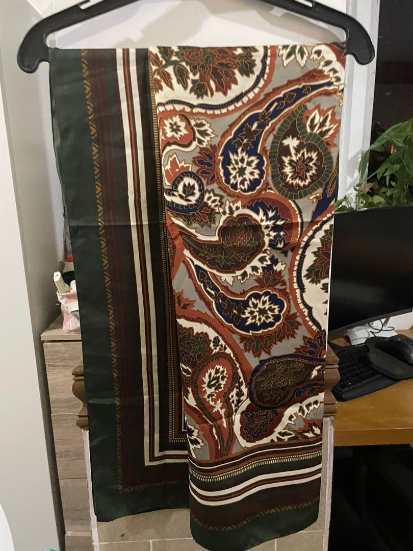 Scarf (medium size) (Category: Scarves) located in Batangas. Submitted by iammrs (Listing ID 1140408646, Image 2). Description: Made in Italy. This can be used as handle cover for bags.