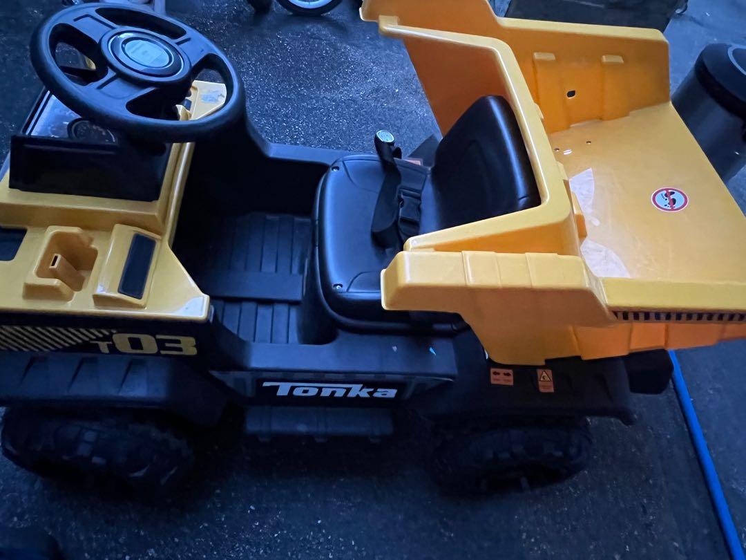 Tonka ride on dump truck rechargeable, Hobbies & Toys, Toys & Games on